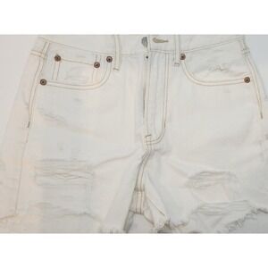 American Eagle Outfitters 90s Boyfriend Shorts, new with tags
